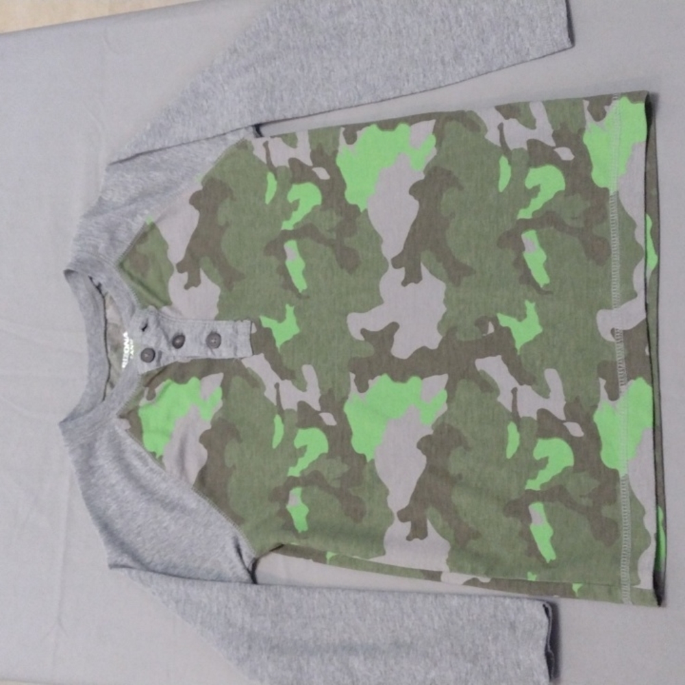 Arizona Jean Co. Boy's Small (8)* Camo Henley* EUC*
